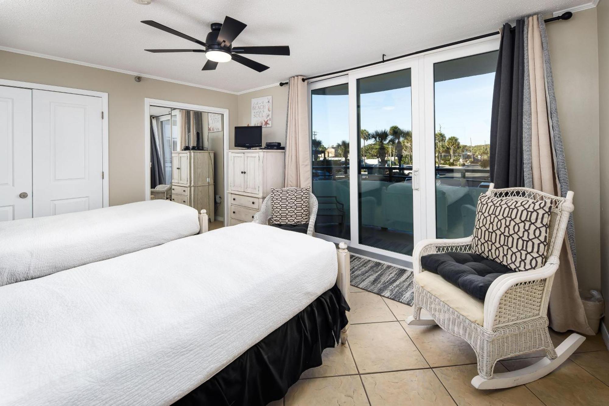 Nautilus 1201 - Gulf Front 2 Bedroom Huge Wrap Around Balcony 2Nd Floor! 沃尔顿堡滩 外观 照片